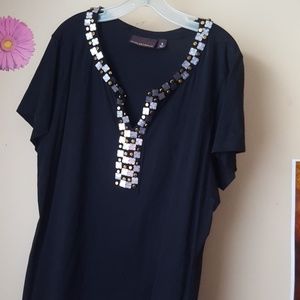 Flowy tunic-style blouse